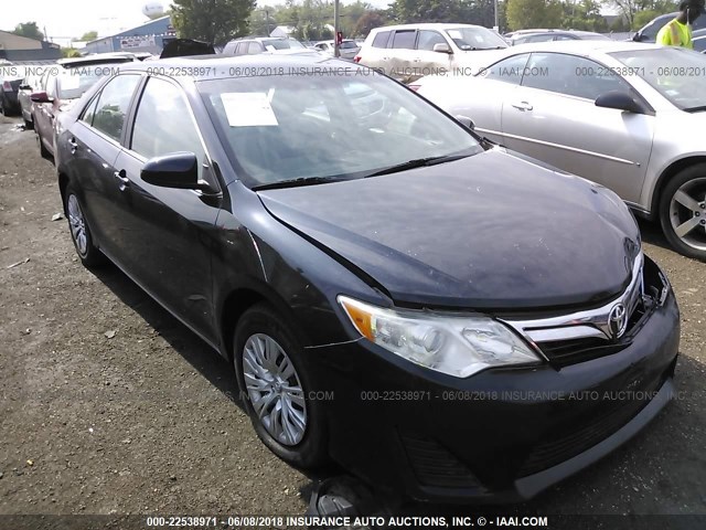 4T1BF1FK2CU041342 - 2012 TOYOTA CAMRY SE/LE/XLE 深蓝色 照片 1
