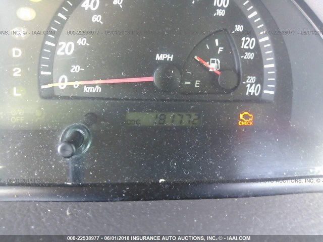 JTDBE30K720133967 - 2002 TOYOTA CAMRY LE/XLE/SE ვერცხლისფერი ფოტო 7