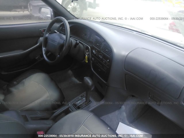 JT2BG12KXT0398310 - 1996 TOYOTA CAMRY DX/LE/XLE WHITE photo 5
