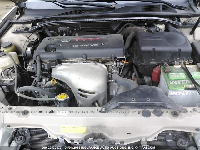 4T1BE32K74U898388 - 2004 TOYOTA CAMRY LE/XLE/SE ოქროსფერი ფოტო 10
