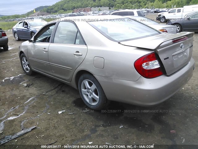 4T1BE32K74U898388 - 2004 TOYOTA CAMRY LE/XLE/SE ოქროსფერი ფოტო 3