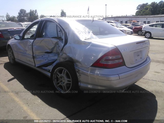 WDBRF65J82F208250 - 2002 MERCEDES-BENZ C 32 AMG KOMPRESSOR SILVER photo 3