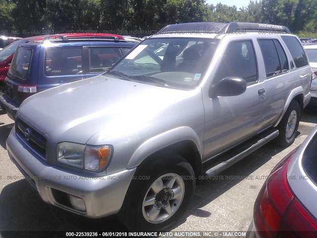 JN8DR09Y32W705783 - 2002 NISSAN PATHFINDER LE/SE SILVER photo 2