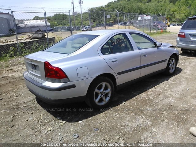 YV1RS61T142377213 - 2004 VOLVO S60 SILVER photo 4