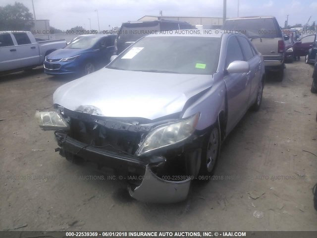 4T1BE46K98U247608 - 2008 TOYOTA CAMRY CE/LE/XLE/SE SILVER photo 2