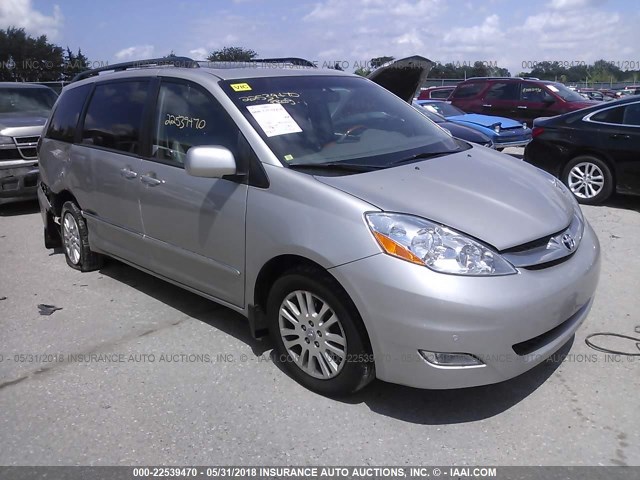 5TDBK22C98S012159 - 2008 TOYOTA SIENNA XLE/XLE LIMITED SILVER photo 1