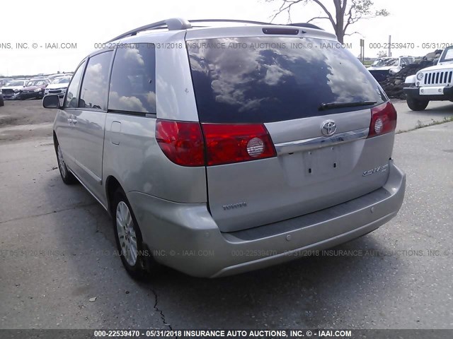 5TDBK22C98S012159 - 2008 TOYOTA SIENNA XLE/XLE LIMITED SILVER photo 3