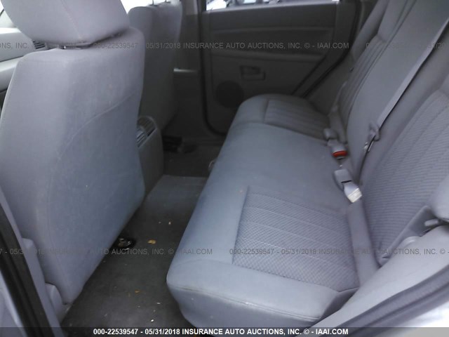 1J4GR48K45C607763 - 2005 JEEP GRAND CHEROKEE LAREDO/COLUMBIA/FREEDOM 银色 照片 8