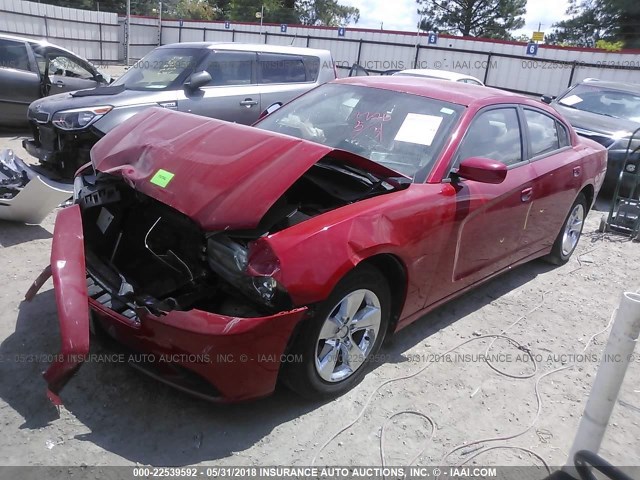2C3CDXHG3DH653715 - 2013 DODGE CHARGER SXT RED photo 2