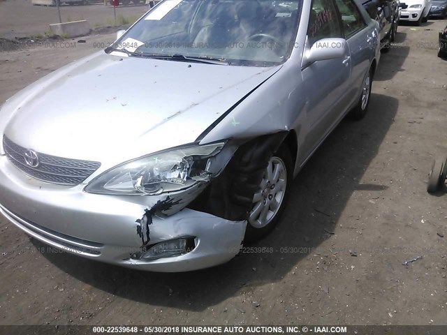 4T1BF30K83U059574 - 2003 TOYOTA CAMRY LE/XLE/SE ნაცრისფერი ფოტო 2