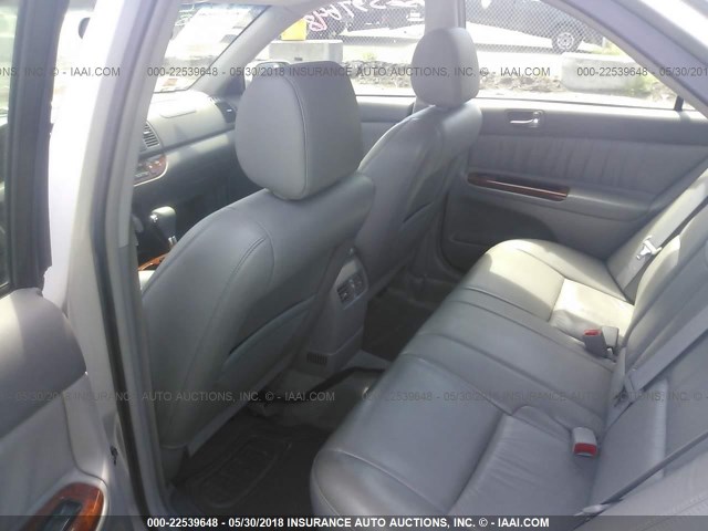 4T1BF30K83U059574 - 2003 TOYOTA CAMRY LE/XLE/SE ნაცრისფერი ფოტო 8
