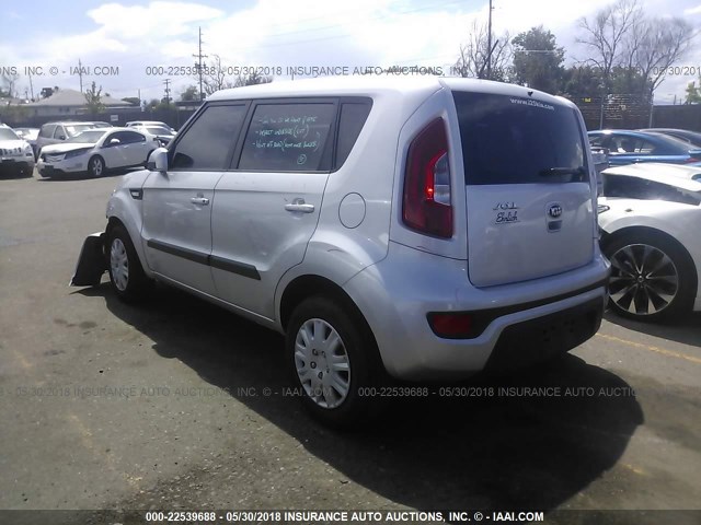 KNDJT2A58D7485566 - 2013 KIA SOUL SILVER photo 3