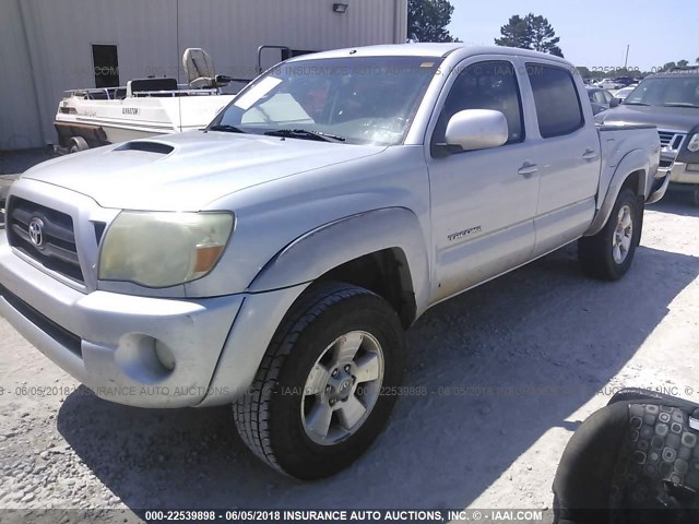 5TEJU62N46Z303277 - 2006 TOYOTA TACOMA DOUBLE CAB PRERUNNER SILVER photo 2