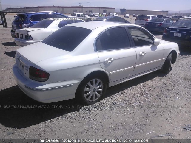 KMHWF35HX2A576549 - 2002 HYUNDAI SONATA GLS/LX WHITE photo 4