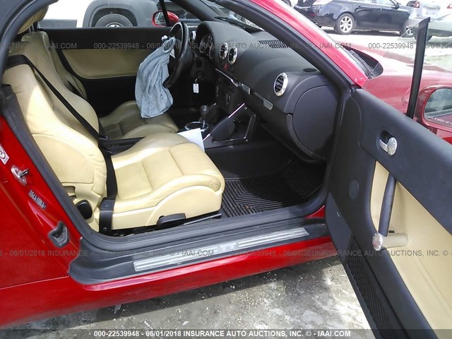 TRUTC28N441013369 - 2004 AUDI TT RED photo 5