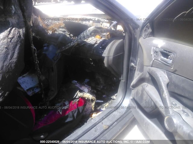 JTKDE177260132352 - 2006 TOYOTA SCION TC 灰色 照片 5