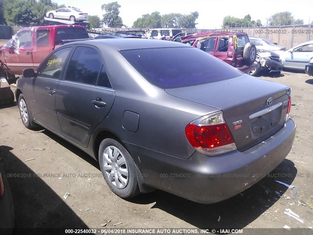 JTDBE30K853033427 - 2005 TOYOTA CAMRY LE/XLE/SE Boz foto 3