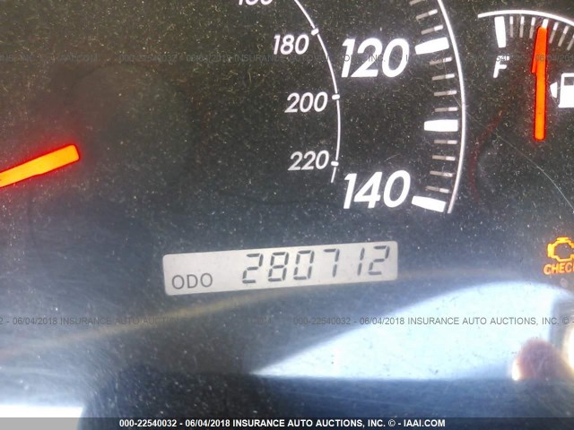 JTDBE30K853033427 - 2005 TOYOTA CAMRY LE/XLE/SE Boz foto 7