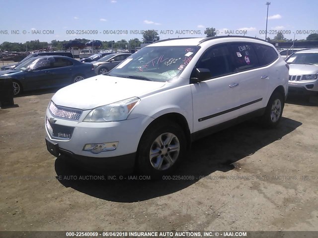 1GNLREED7AS100380 - 2010 CHEVROLET TRAVERSE LS WHITE photo 2