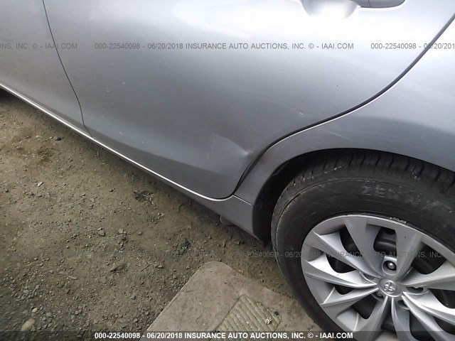 4T4BF1FKXFR510011 - 2015 TOYOTA CAMRY LE/XLE/SE/XSE SILVER photo 6