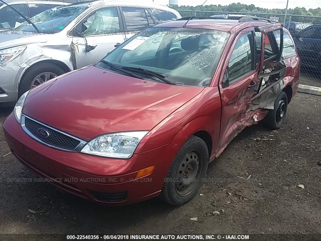 1FAFP36N95W102885 - 2005 FORD FOCUS ZXW RED photo 2