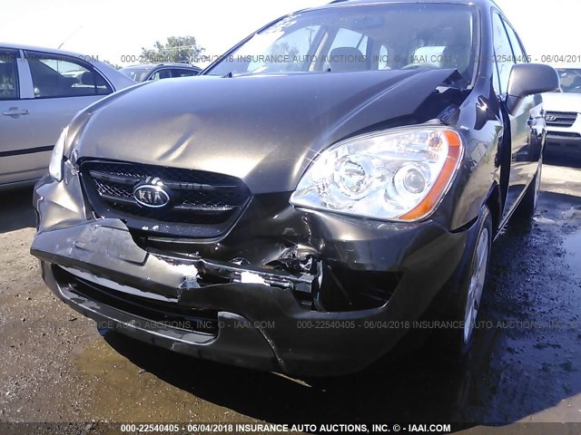 KNAFG528197254565 - 2009 KIA RONDO LX/EX BROWN photo 6