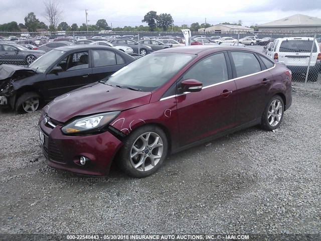 1FADP3J24EL347485 - 2014 FORD FOCUS TITANIUM RED photo 2