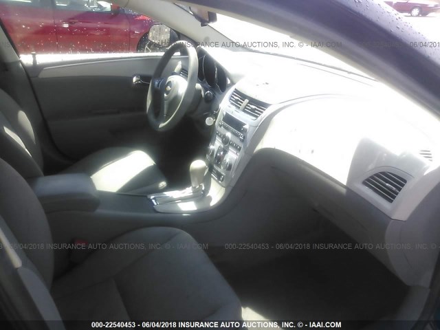 1G1ZB5E1XBF330477 - 2011 CHEVROLET MALIBU LS 深蓝色 照片 5