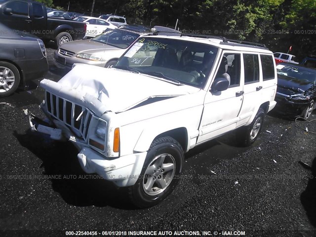 1J4FJ68S4WL229413 - 1998 JEEP CHEROKEE SPORT/CLASSIC WHITE photo 2