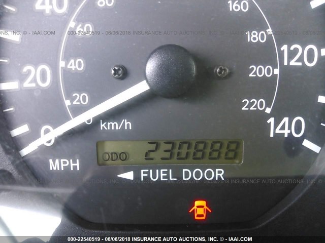 JT2BG22K5Y0454652 - 2000 TOYOTA CAMRY CE/LE/XLE SILVER photo 7