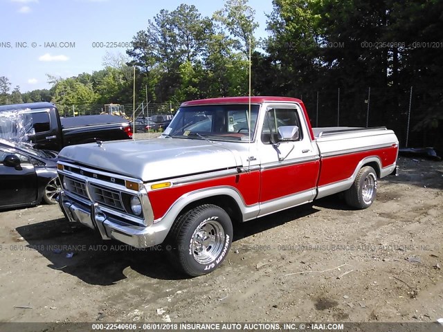 F10GNY75789 - 1977 FORD F100 RED photo 2
