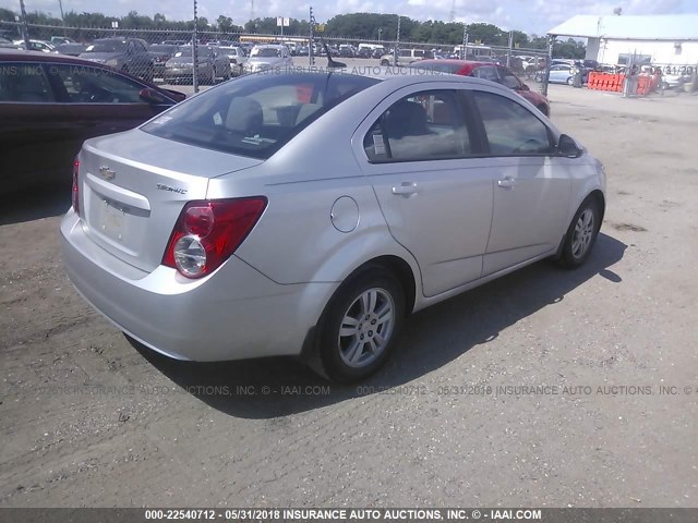 1G1JA5SH3C4175186 - 2012 CHEVROLET SONIC LS 银色 照片 4