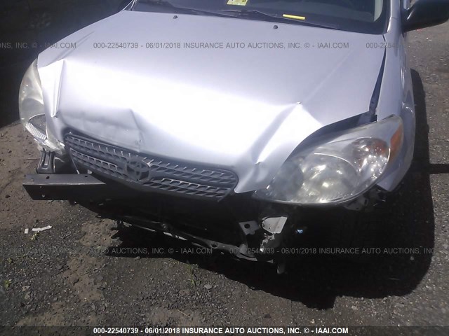 2T1KR32E68C714208 - 2008 TOYOTA COROLLA MATRIX XR SILVER photo 6