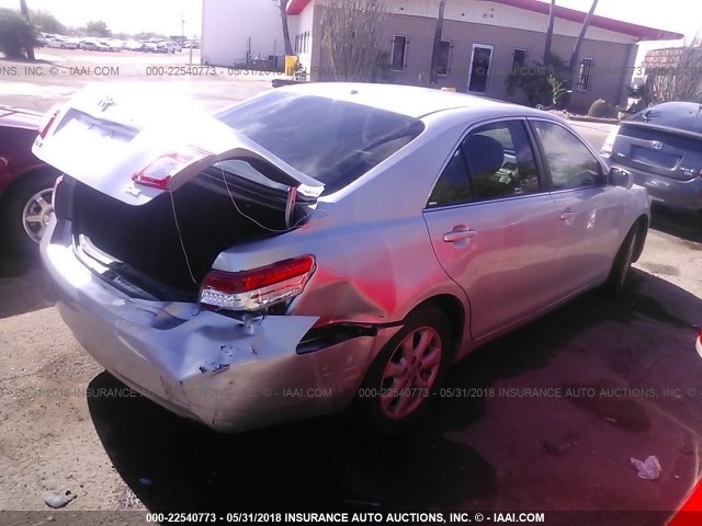 4T4BF3EK9AR064603 - 2010 TOYOTA CAMRY SE/LE/XLE SILVER photo 4