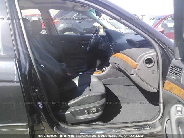 WBADN634X1GM71065 - 2001 BMW 540 I AUTOMATIC أسود صورة 5