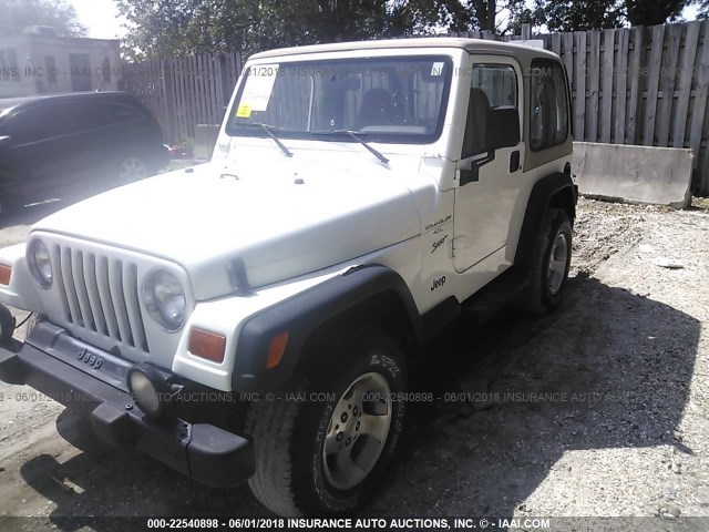 1J4FY19S9XP471458 - 1999 JEEP WRANGLER / TJ SPORT WHITE photo 2