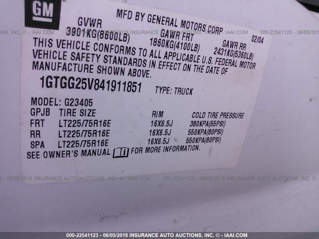 1GTGG25V841911851 - 2004 GMC SAVANA G2500 WHITE photo 9