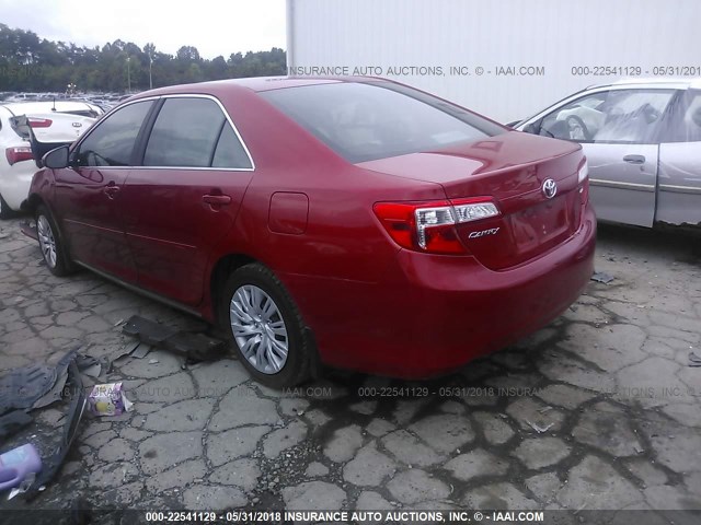 4T4BF1FK3DR282981 - 2013 TOYOTA CAMRY L/SE/LE/XLE RED photo 3