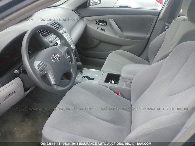 4T4BE46K18R017096 - 2008 TOYOTA CAMRY CE/LE/XLE/SE BLACK photo 5