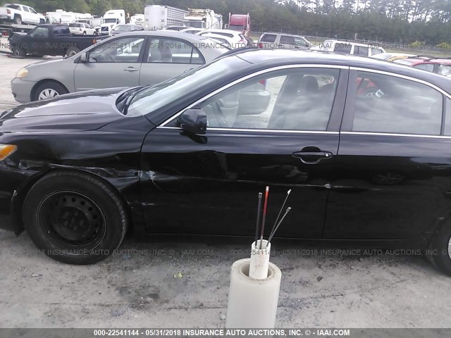 4T4BE46K18R017096 - 2008 TOYOTA CAMRY CE/LE/XLE/SE BLACK photo 6