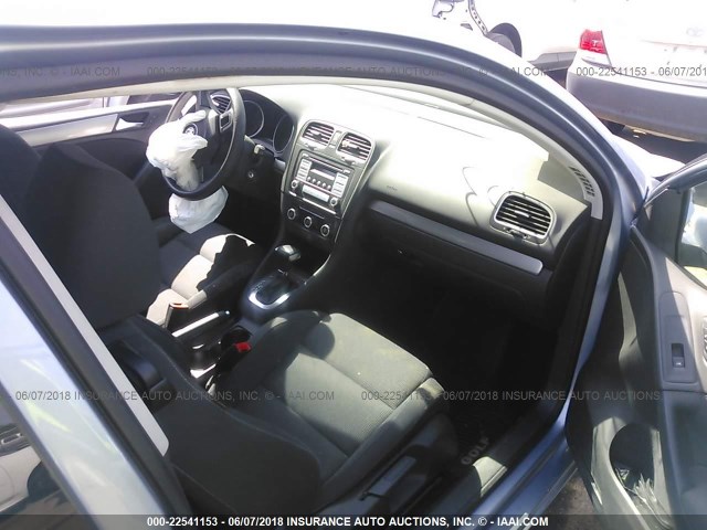 WVWBA7AJ9AW416259 - 2010 VOLKSWAGEN GOLF Light Blue photo 5