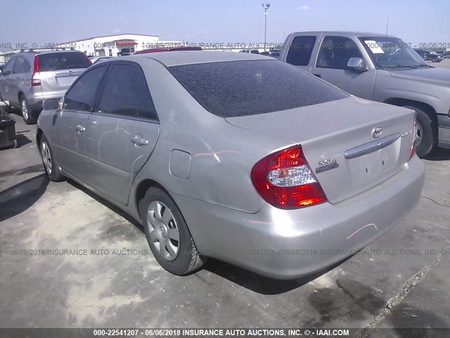 4T1BE32K14U329665 - 2004 TOYOTA CAMRY LE/XLE/SE SILVER photo 3