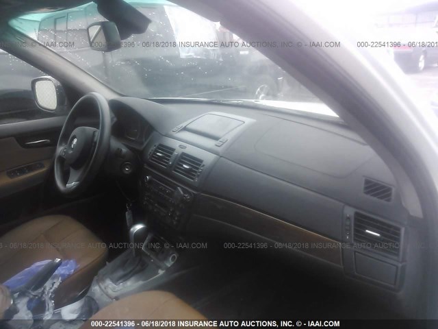 WBXPC9C46AWJ39866 - 2010 BMW X3 XDRIVE30I WHITE photo 5