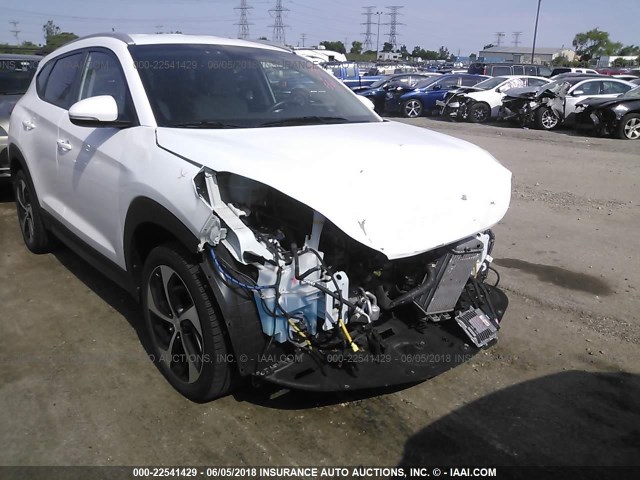 KM8J3CA23GU032274 - 2016 HYUNDAI TUCSON LIMITED/SPORT AND ECO/SE WHITE photo 6