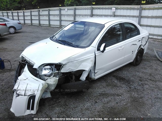 KL1TD56608B181893 - 2008 CHEVROLET AVEO LS WHITE photo 2