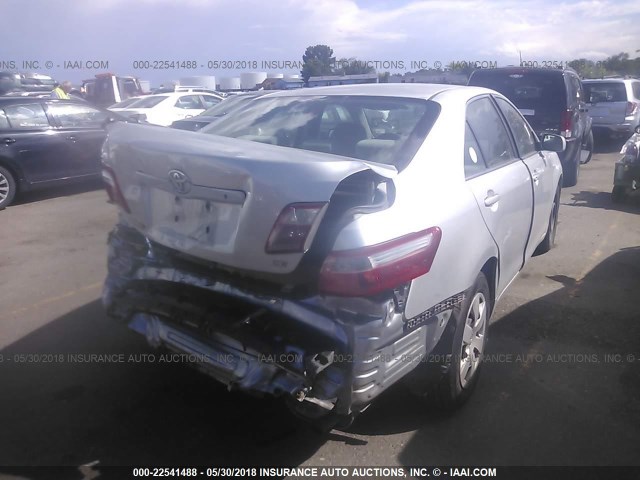 4T1BE46K67U140983 - 2007 TOYOTA CAMRY NEW GENERAT CE/LE/XLE/SE SILVER photo 4