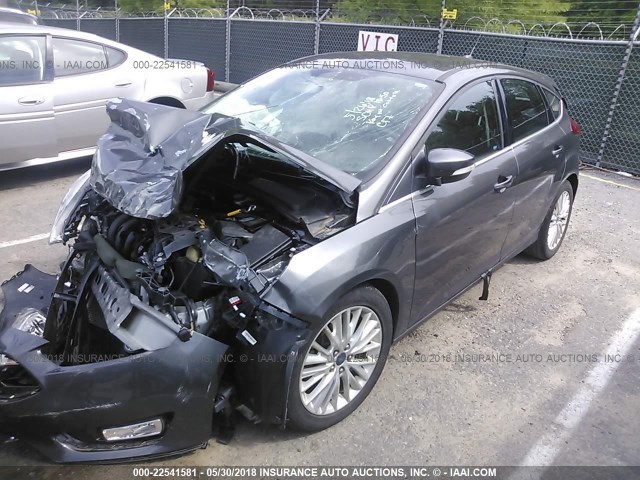 1FADP3N20FL367342 - 2015 FORD FOCUS TITANIUM GRAY photo 2