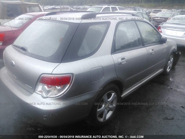 JF1GG67616H800491 - 2006 SUBARU IMPREZA 2.5I SPORTS WAGON GRAY photo 4