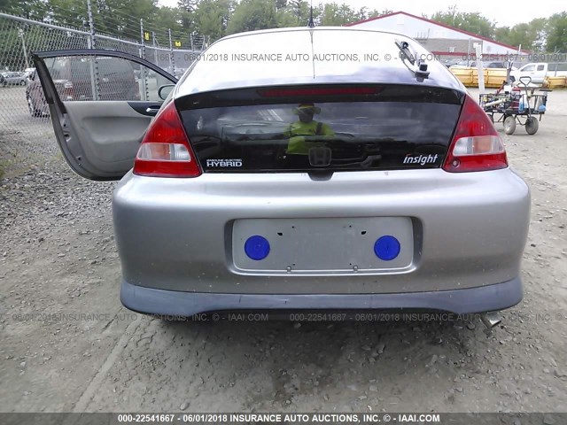 JHMZE14725S000145 - 2005 HONDA INSIGHT SILVER photo 8