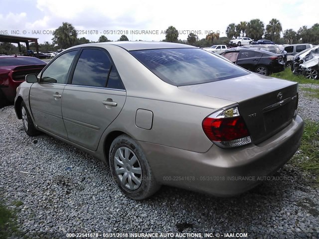 4T1BE32KX6U646900 - 2006 TOYOTA CAMRY LE/XLE/SE GOLD photo 3